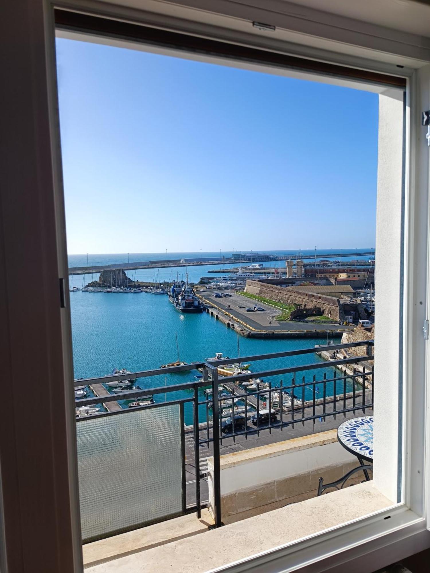L'Onda Affittacamere Civitavecchia Exterior foto
